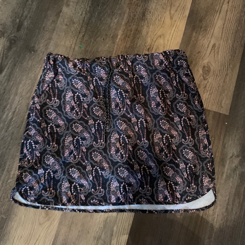 Gerry activewear skort. I don’t think I ever wore it. Perfect shape